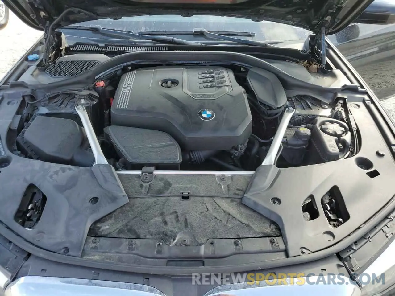 11 Photograph of a damaged car WBAJR3C08LCE04108 BMW 5 SERIES 2020