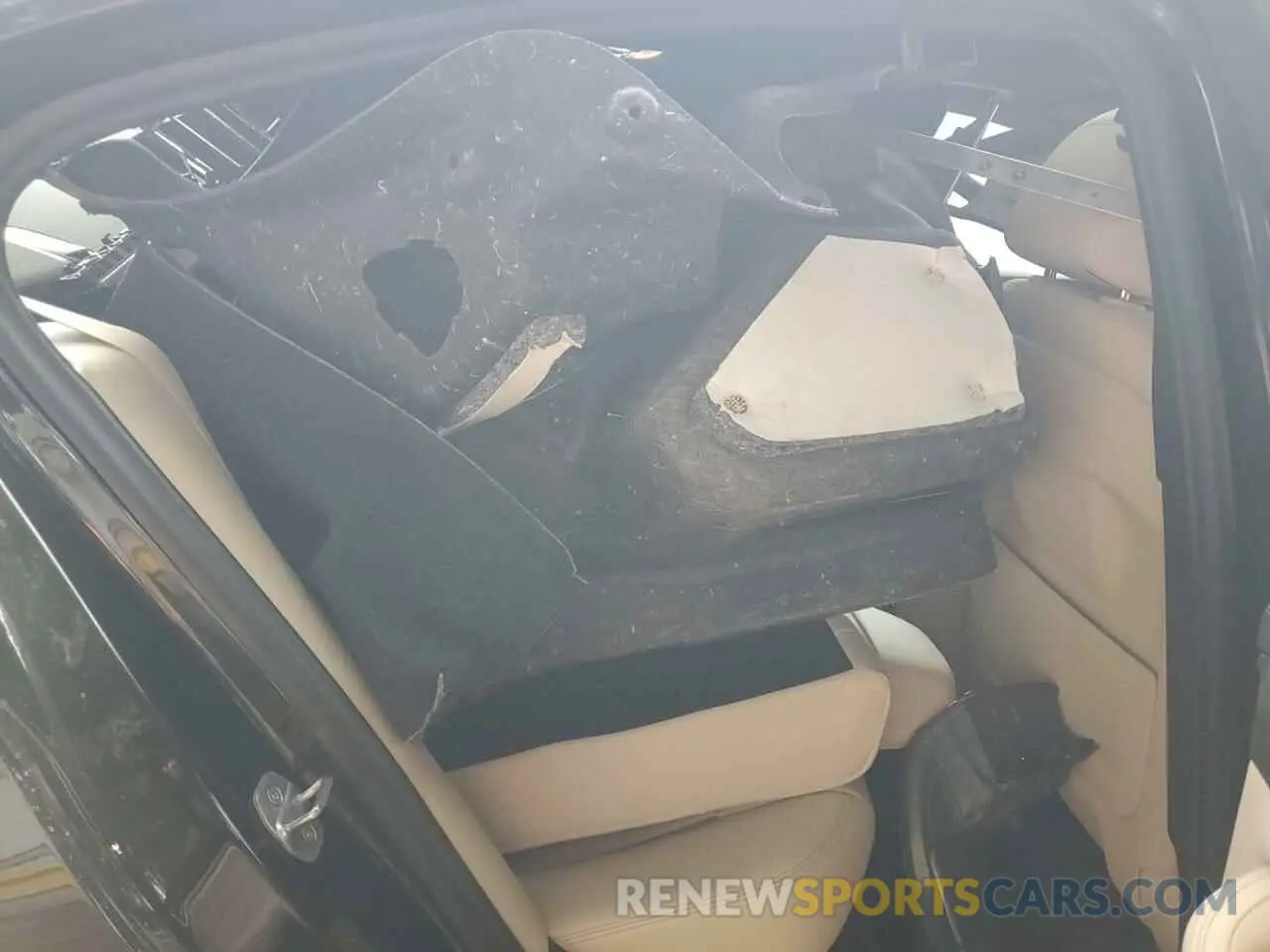 10 Photograph of a damaged car WBAJR3C09LBP95353 BMW 5 SERIES 2020