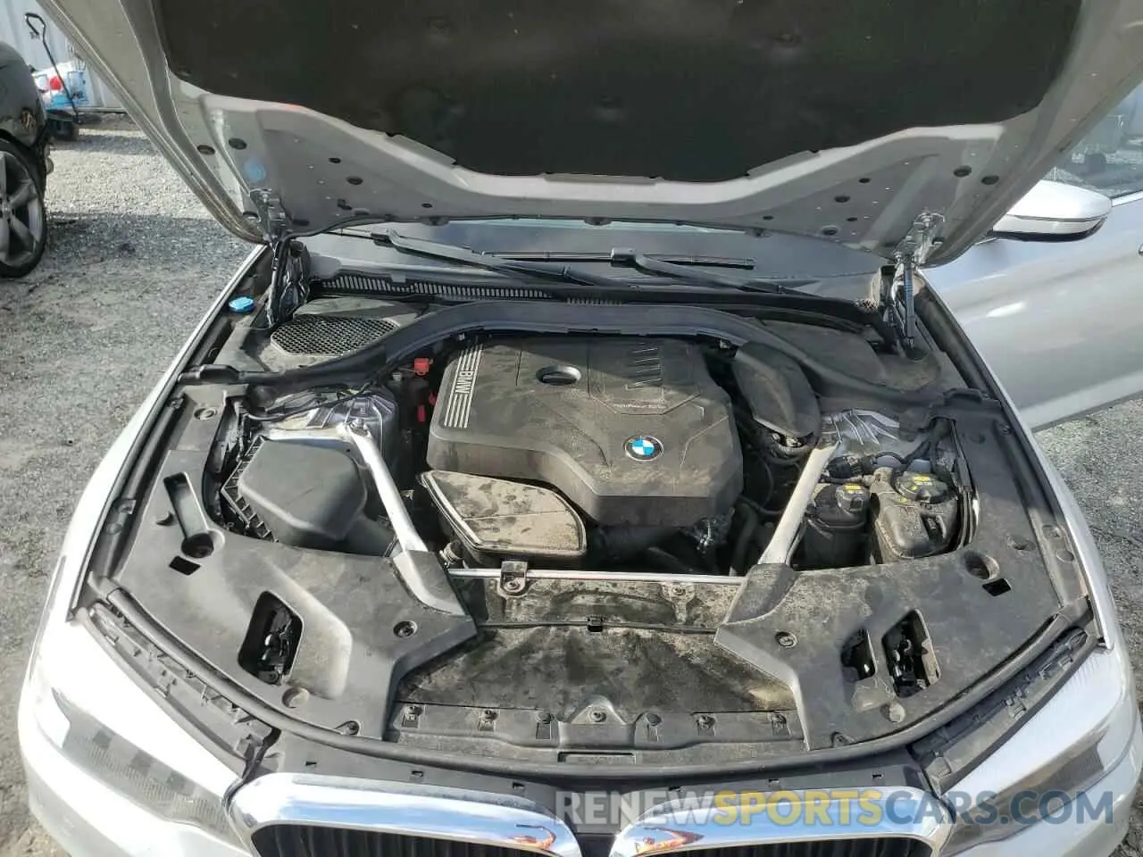 11 Photograph of a damaged car WBAJR3C09LWW64044 BMW 5 SERIES 2020