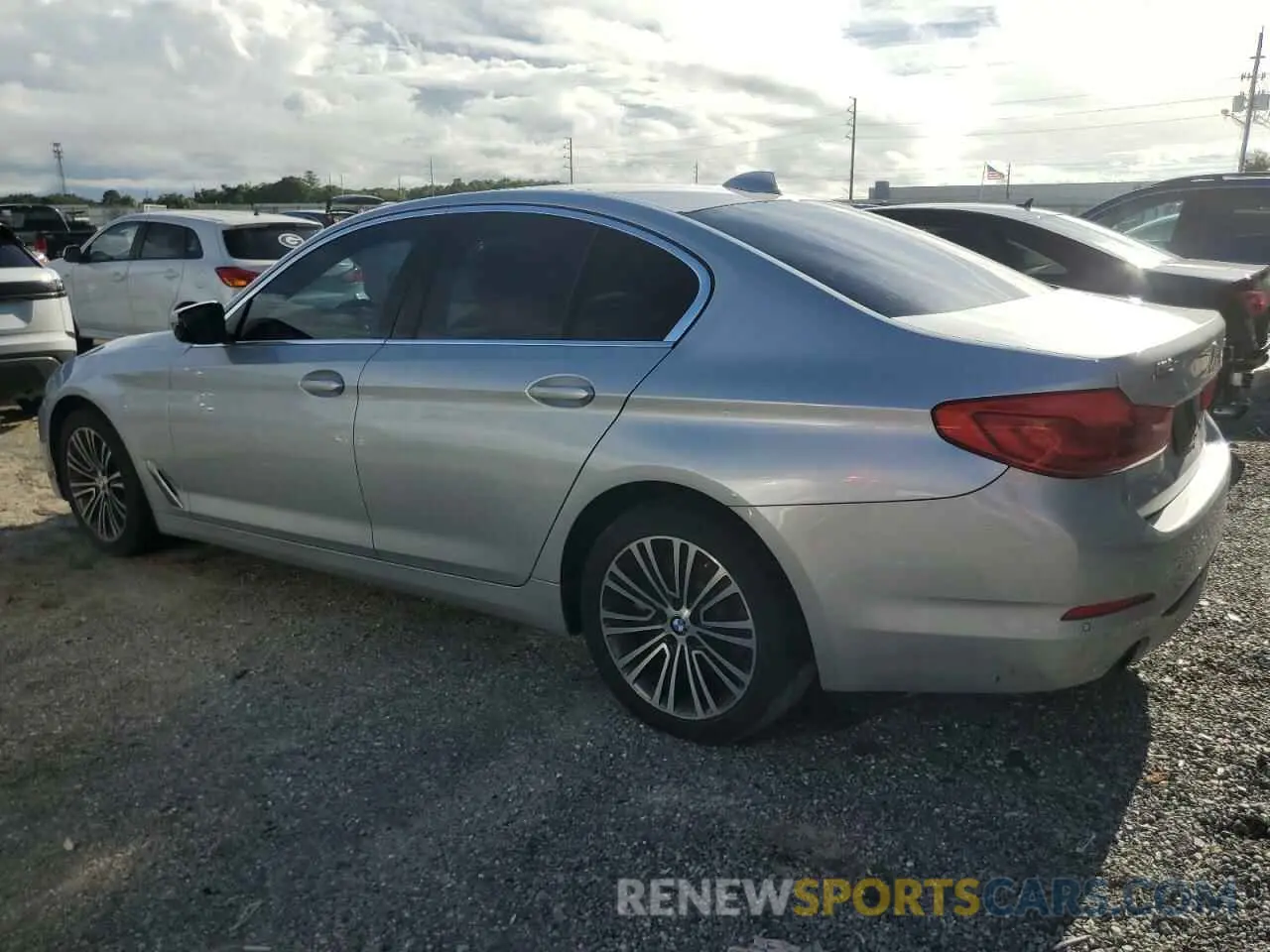 2 Photograph of a damaged car WBAJR3C09LWW64044 BMW 5 SERIES 2020