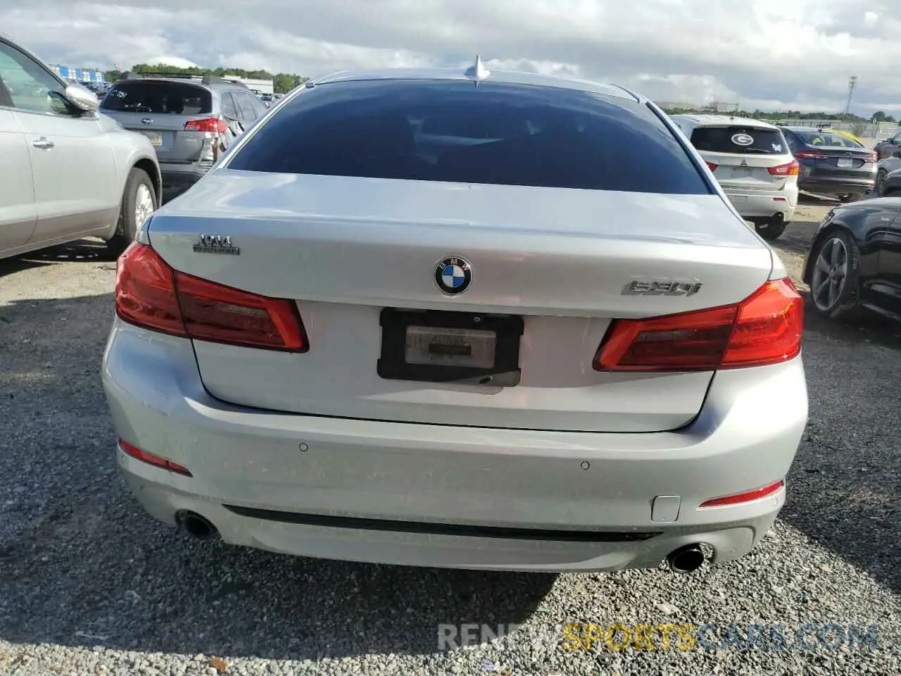 6 Photograph of a damaged car WBAJR3C09LWW64044 BMW 5 SERIES 2020