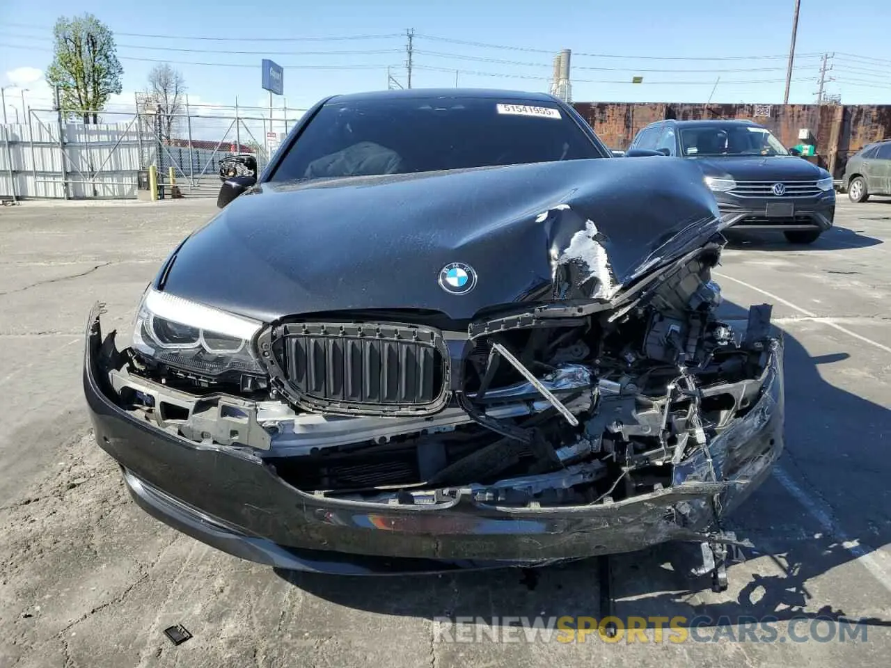 5 Photograph of a damaged car WBAJR3C0XLCE59997 BMW 5 SERIES 2020