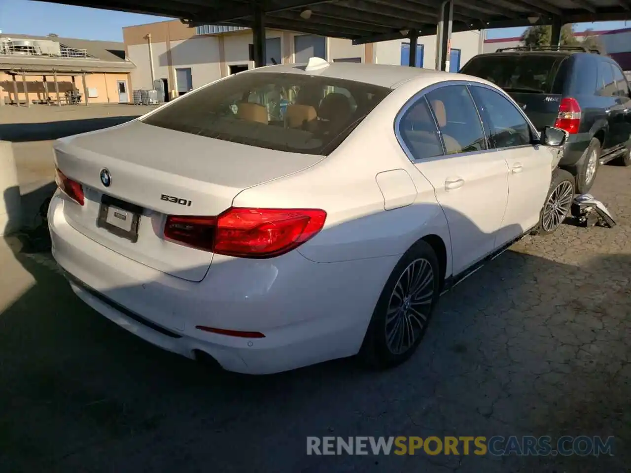 4 Photograph of a damaged car WBAJR3C0XLCE67002 BMW 5 SERIES 2020