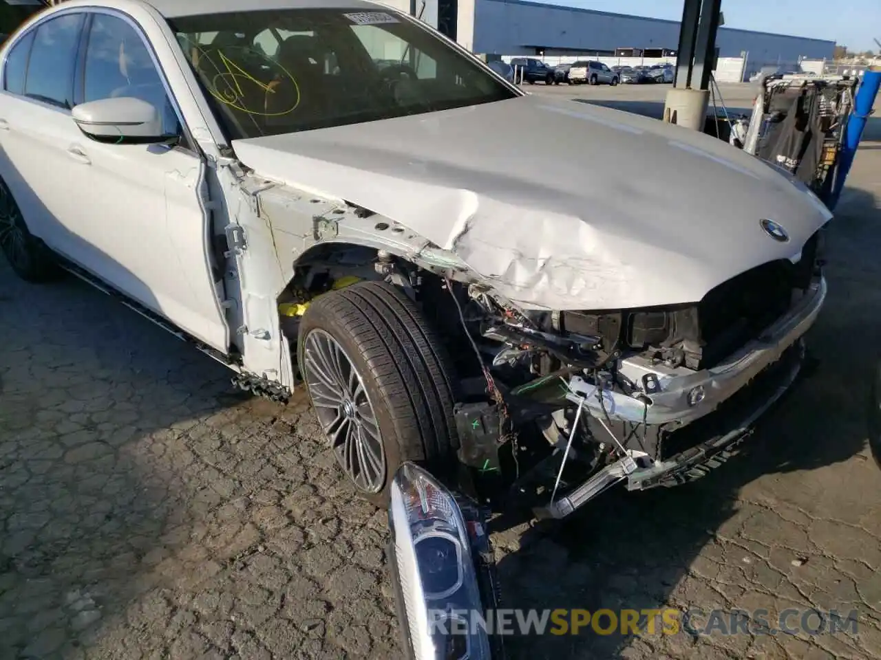 9 Photograph of a damaged car WBAJR3C0XLCE67002 BMW 5 SERIES 2020