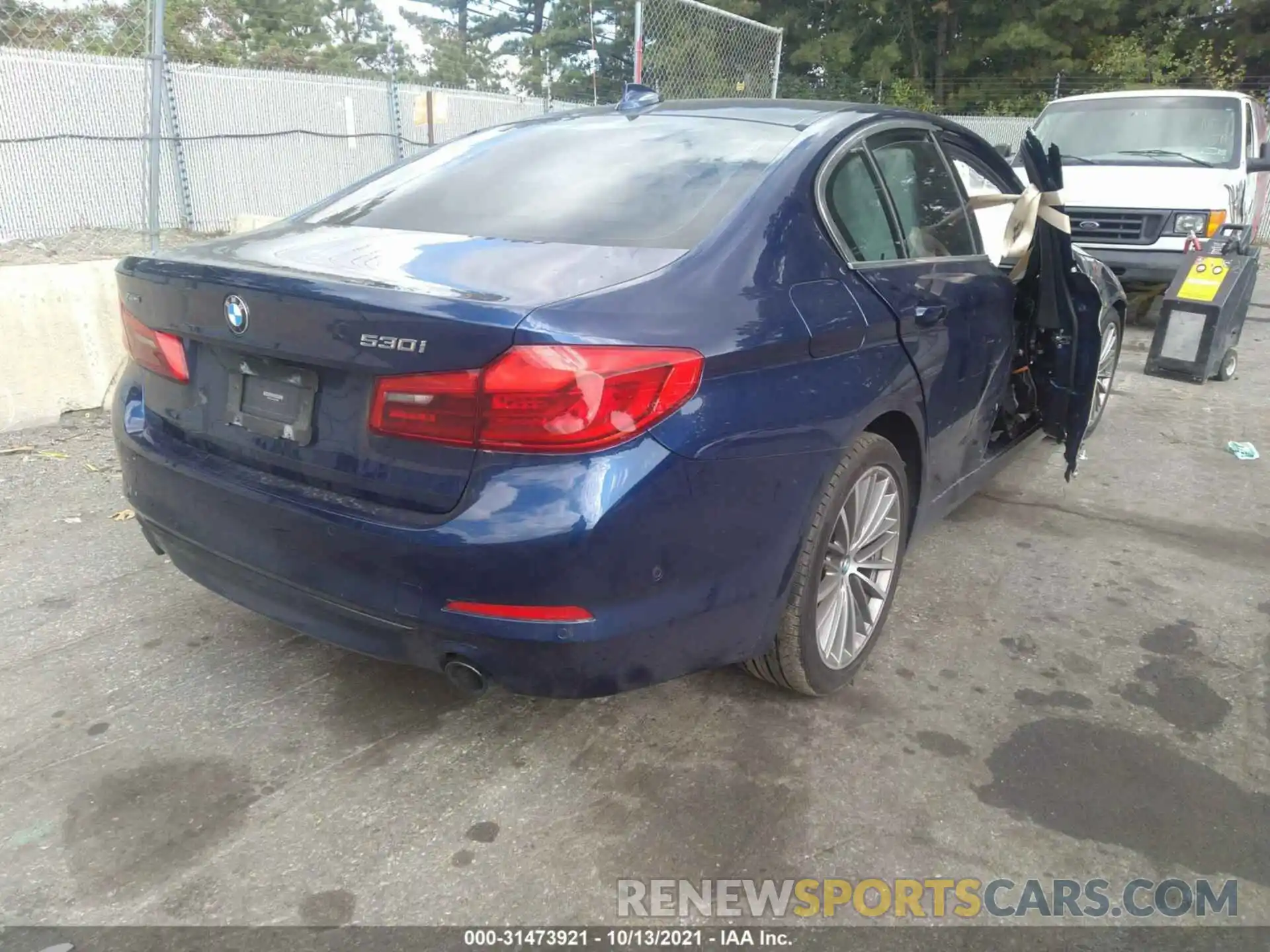 4 Photograph of a damaged car WBAJR7C00LCE15899 BMW 5 SERIES 2020