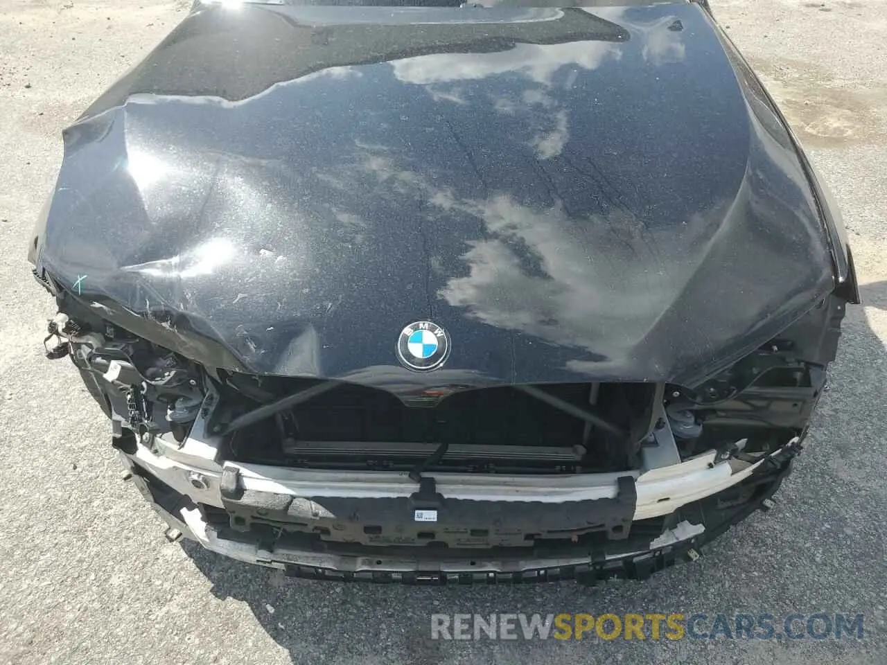 11 Photograph of a damaged car WBAJR7C01LCD08814 BMW 5 SERIES 2020