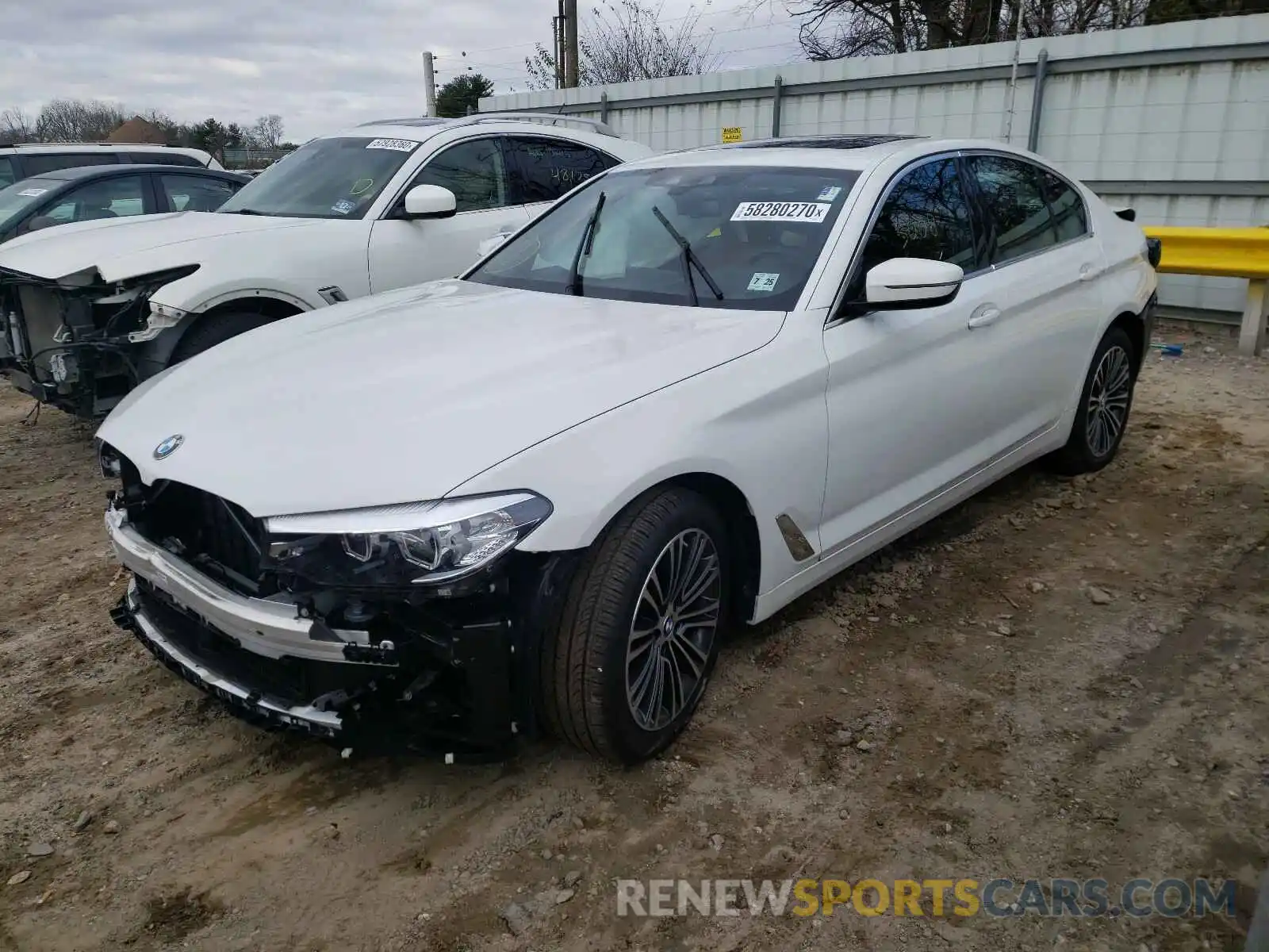 2 Photograph of a damaged car WBAJR7C01LWW68418 BMW 5 SERIES 2020