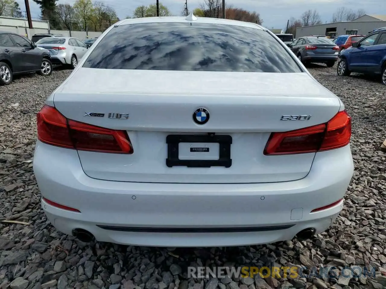 6 Photograph of a damaged car WBAJR7C03LCE58567 BMW 5 SERIES 2020