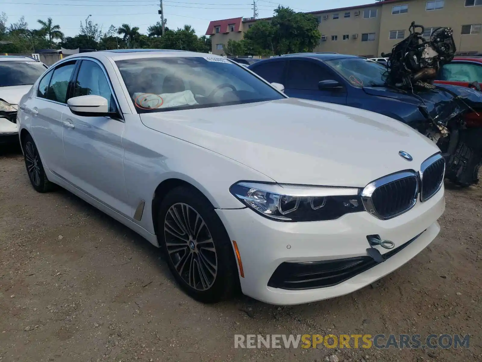 1 Photograph of a damaged car WBAJR7C04LWW64685 BMW 5 SERIES 2020