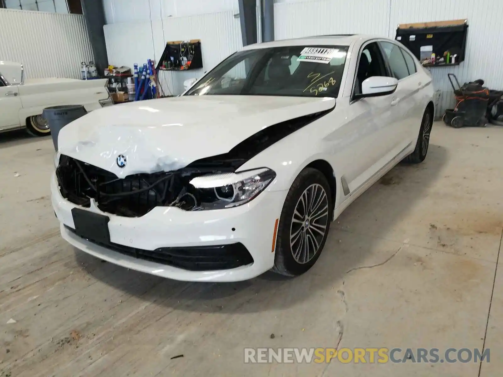 2 Photograph of a damaged car WBAJR7C04LWW65268 BMW 5 SERIES 2020