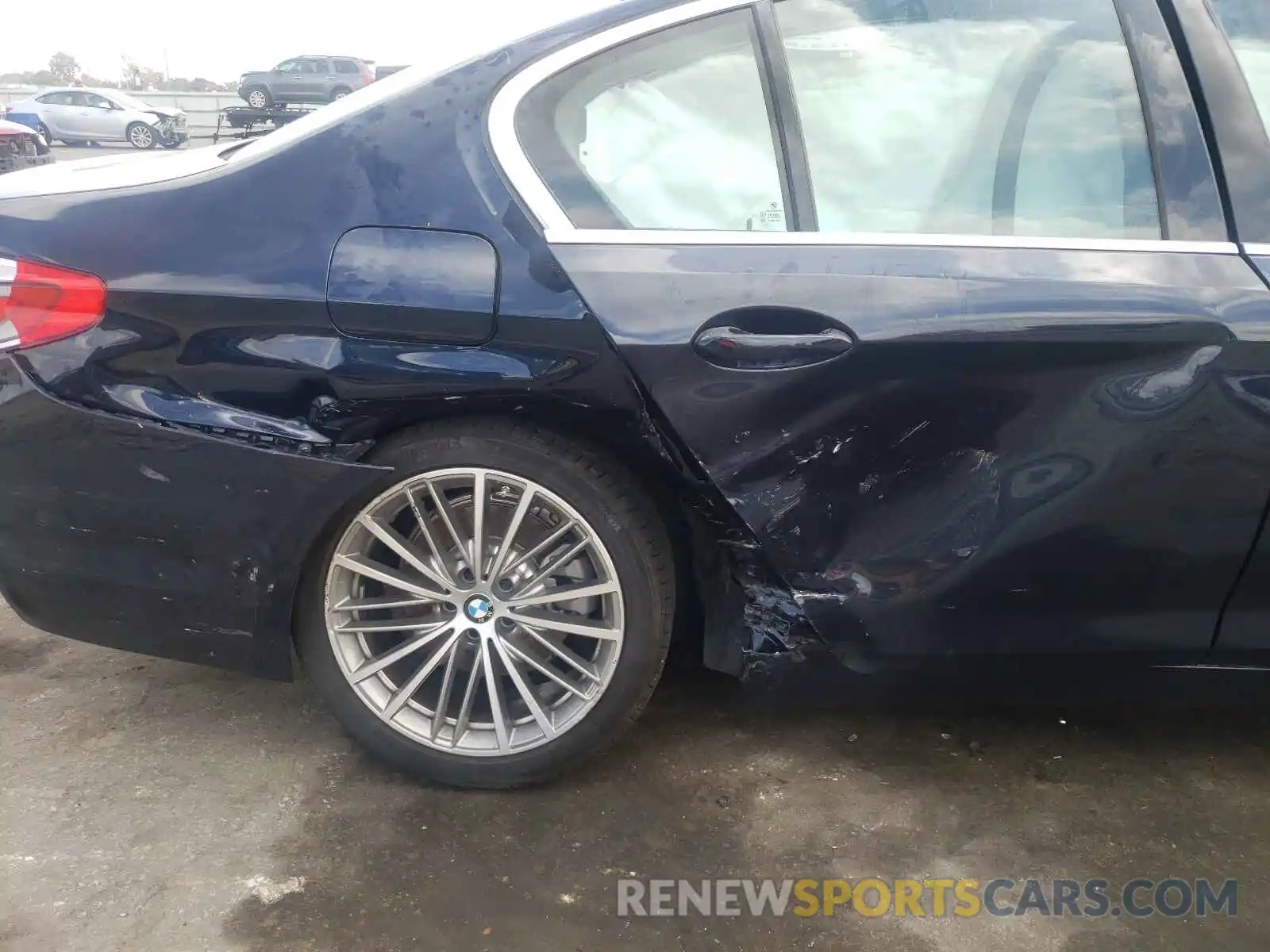 9 Photograph of a damaged car WBAJR7C05LCE21083 BMW 5 SERIES 2020