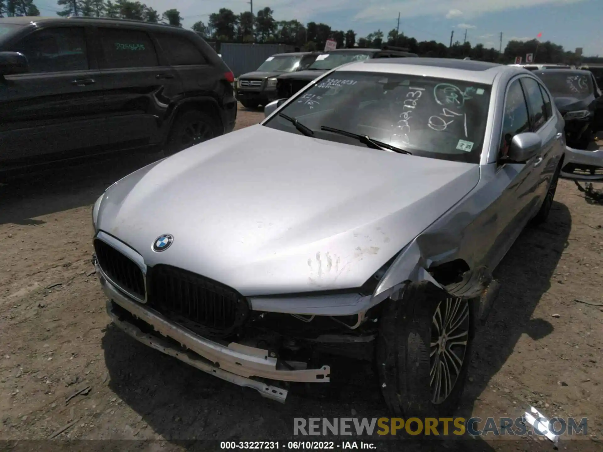 6 Photograph of a damaged car WBAJR7C09LWW64665 BMW 5 SERIES 2020