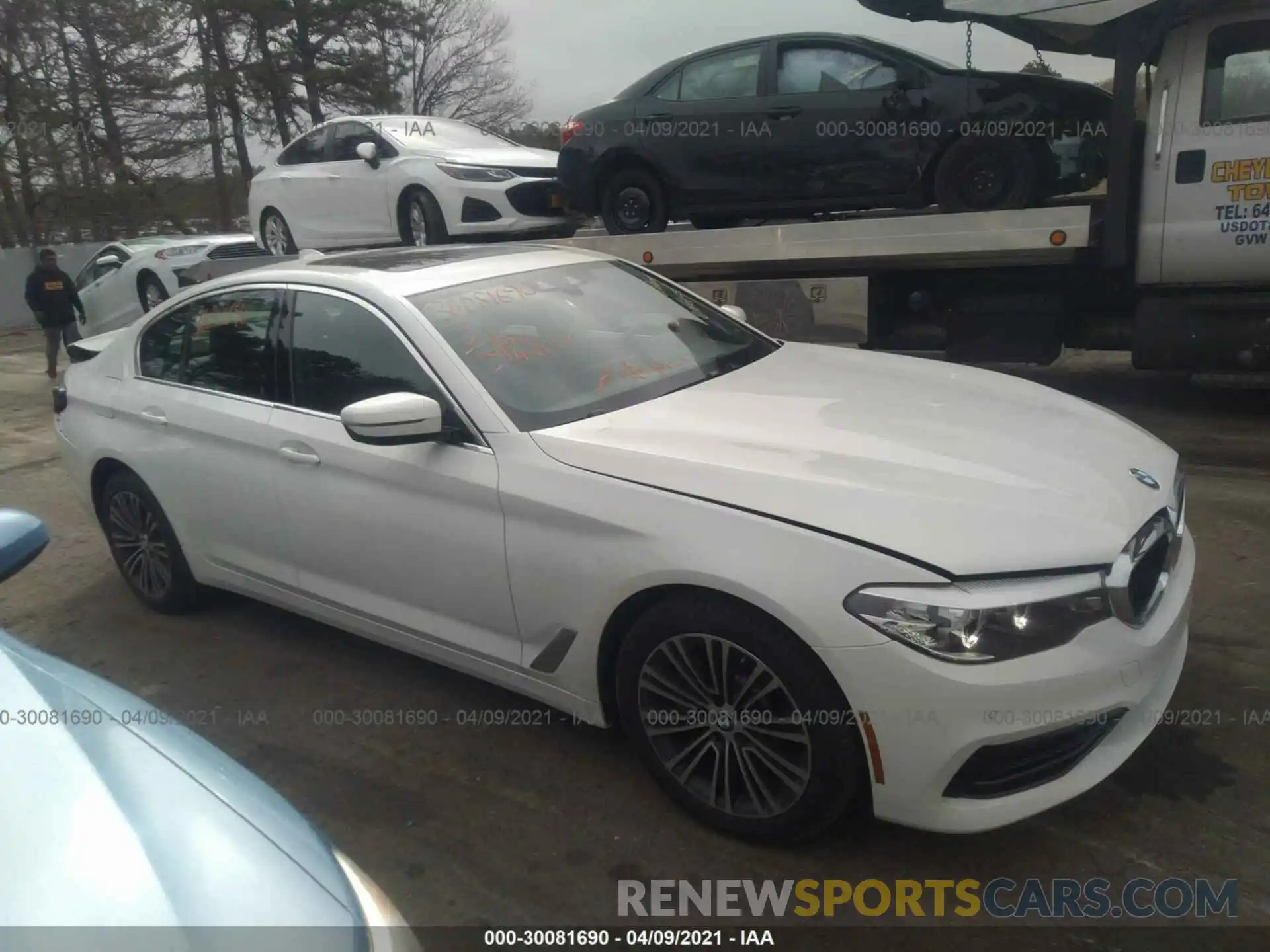 1 Photograph of a damaged car WBAJR7C09LWW64830 BMW 5 SERIES 2020