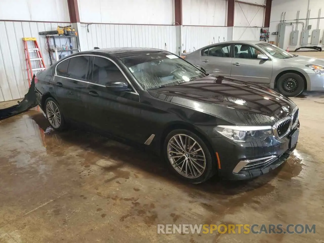 4 Photograph of a damaged car WBAJR7C0XLCE58114 BMW 5 SERIES 2020