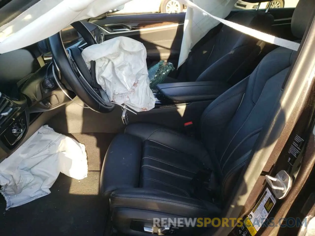 7 Photograph of a damaged car WBAJS3C0XLWW74215 BMW 5 SERIES 2020