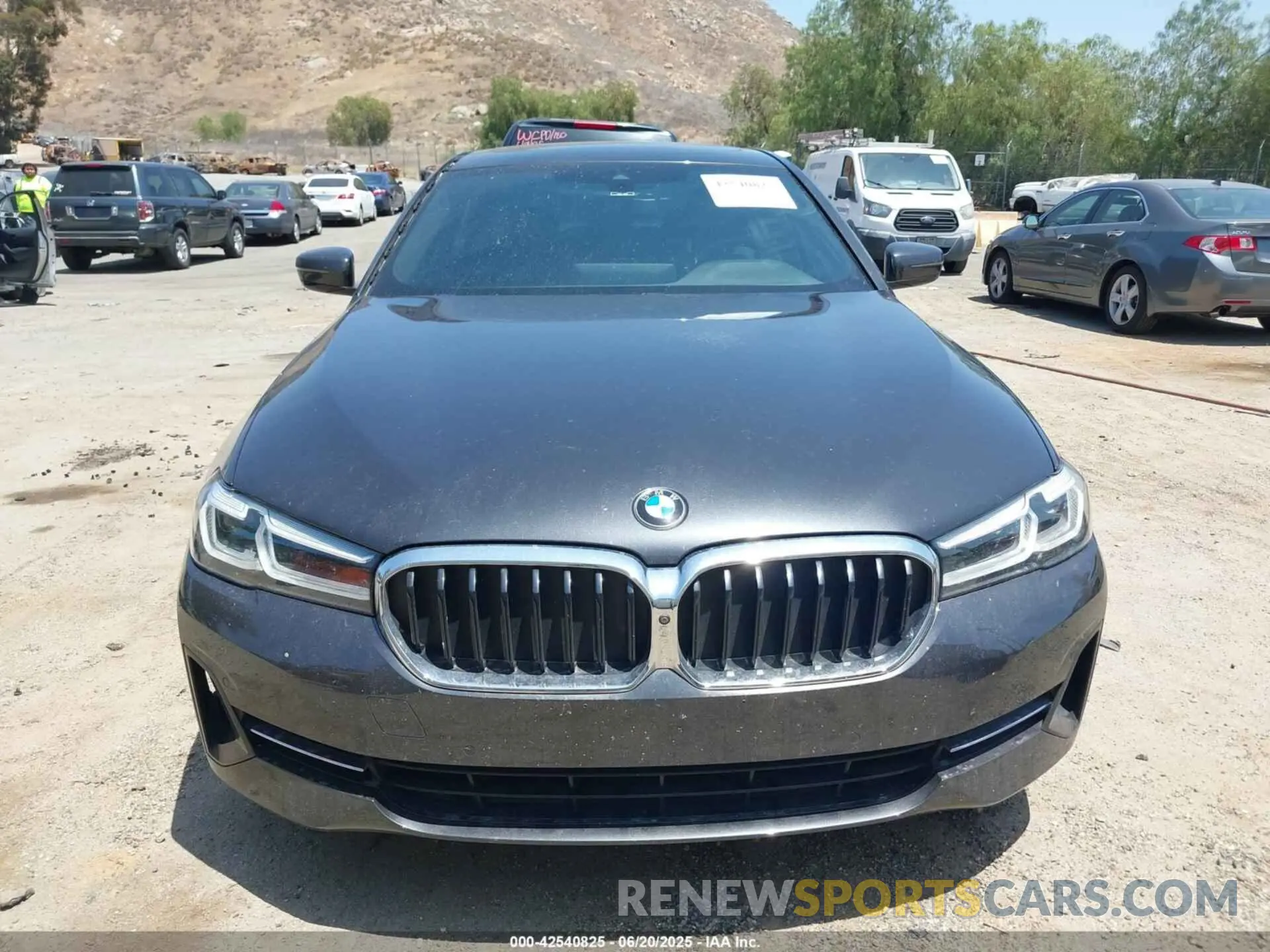 13 Photograph of a damaged car WBA13AG03MCF17157 BMW 5 SERIES 2021