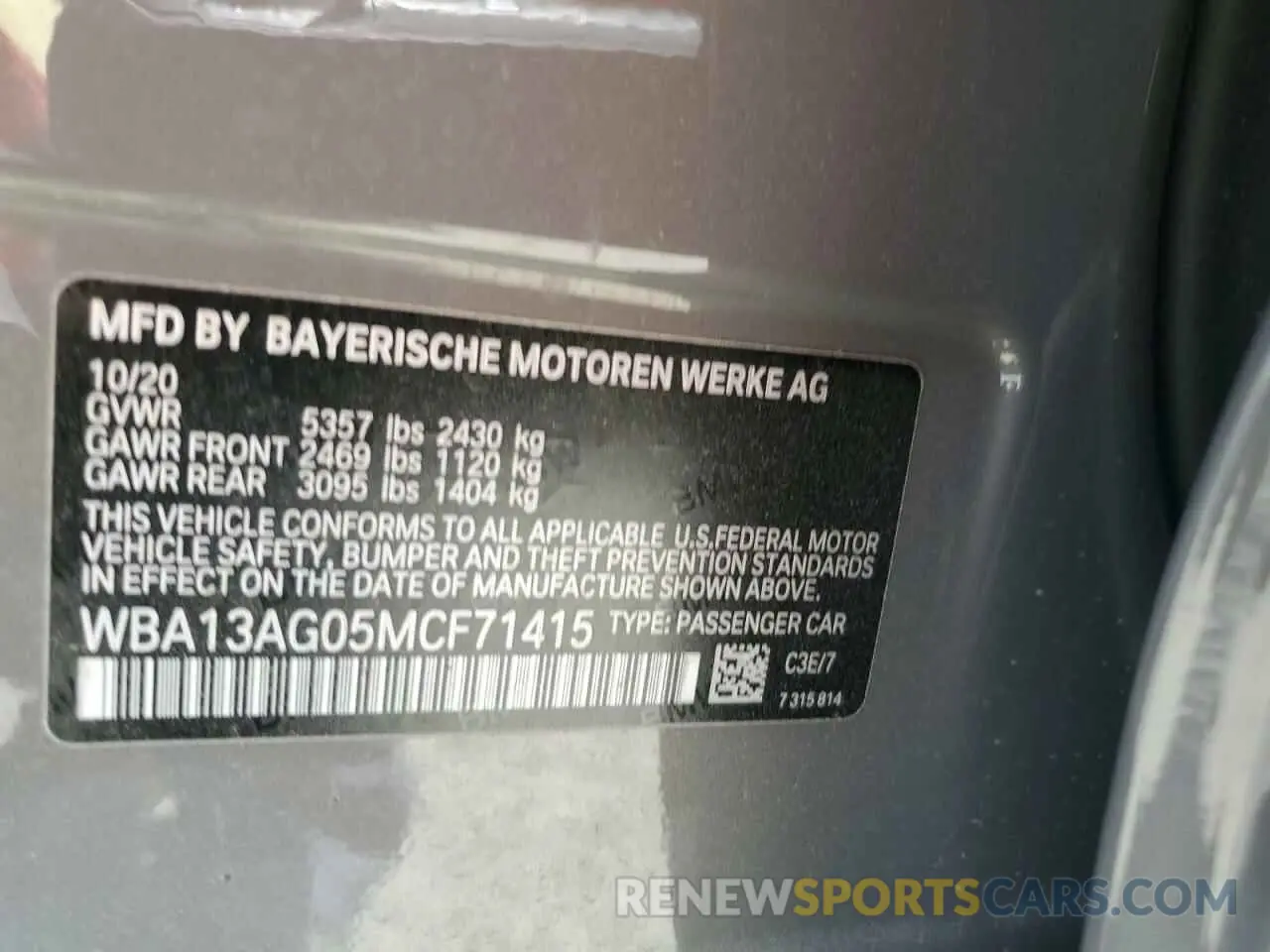 12 Photograph of a damaged car WBA13AG05MCF71415 BMW 5 SERIES 2021