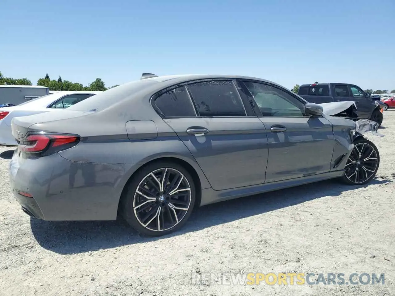 3 Photograph of a damaged car WBA13AG05MCF71415 BMW 5 SERIES 2021