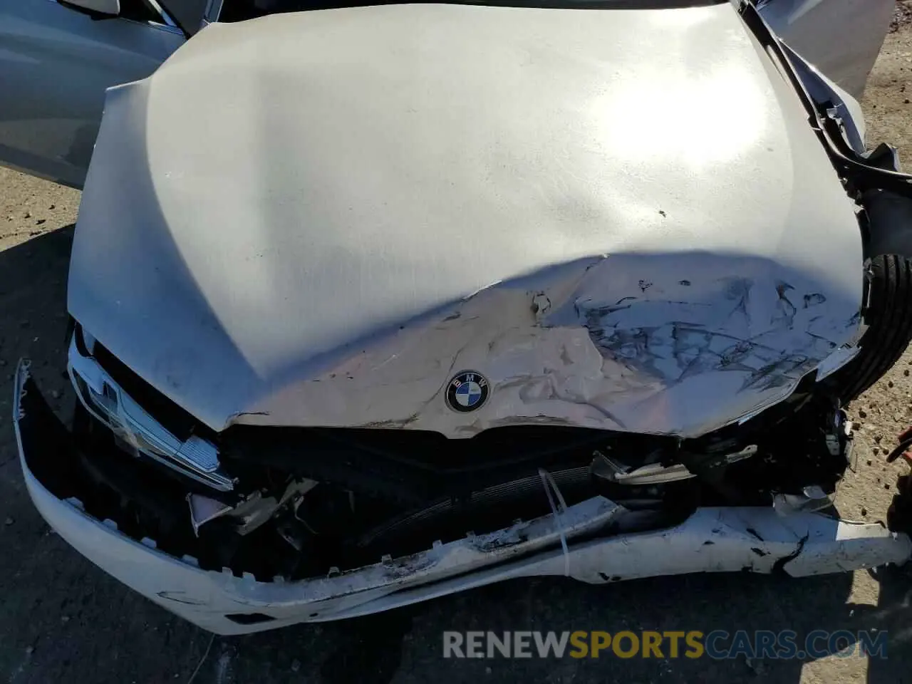 11 Photograph of a damaged car WBA13AG08MCF72963 BMW 5 SERIES 2021
