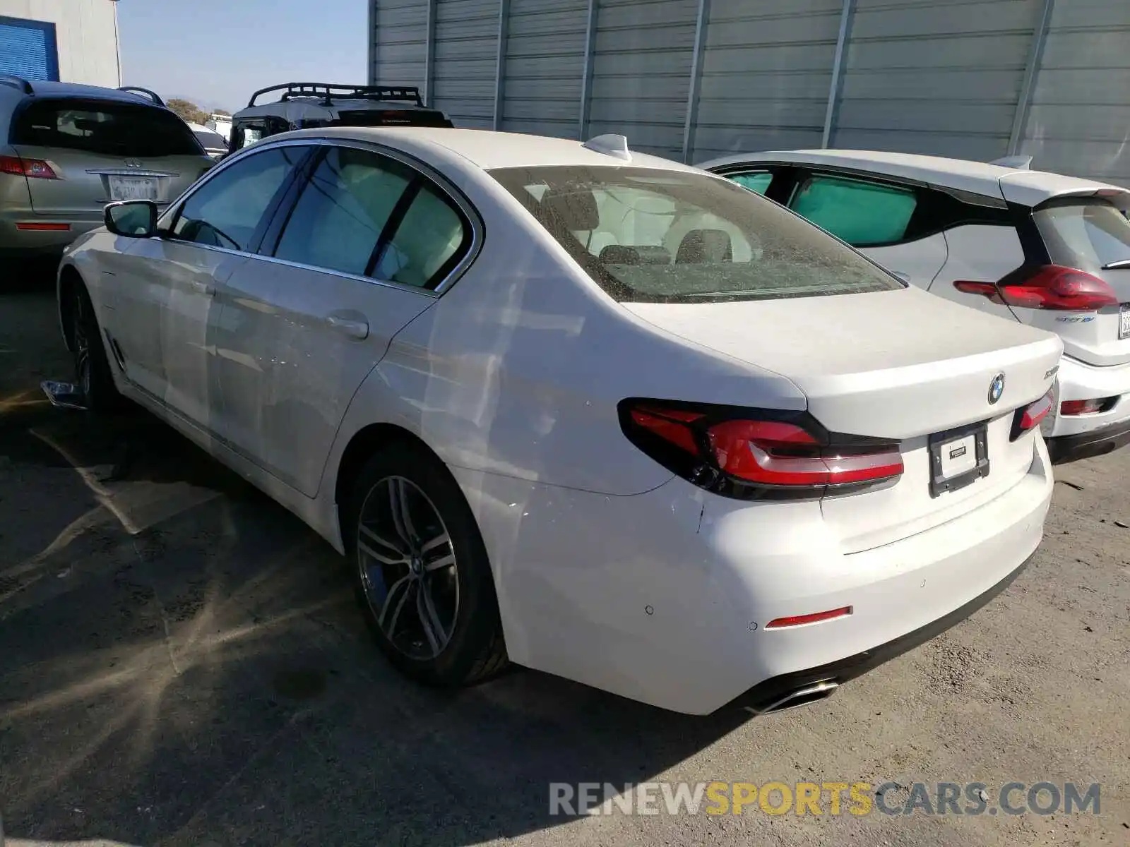 3 Photograph of a damaged car WBA13AG09MCF60756 BMW 5 SERIES 2021