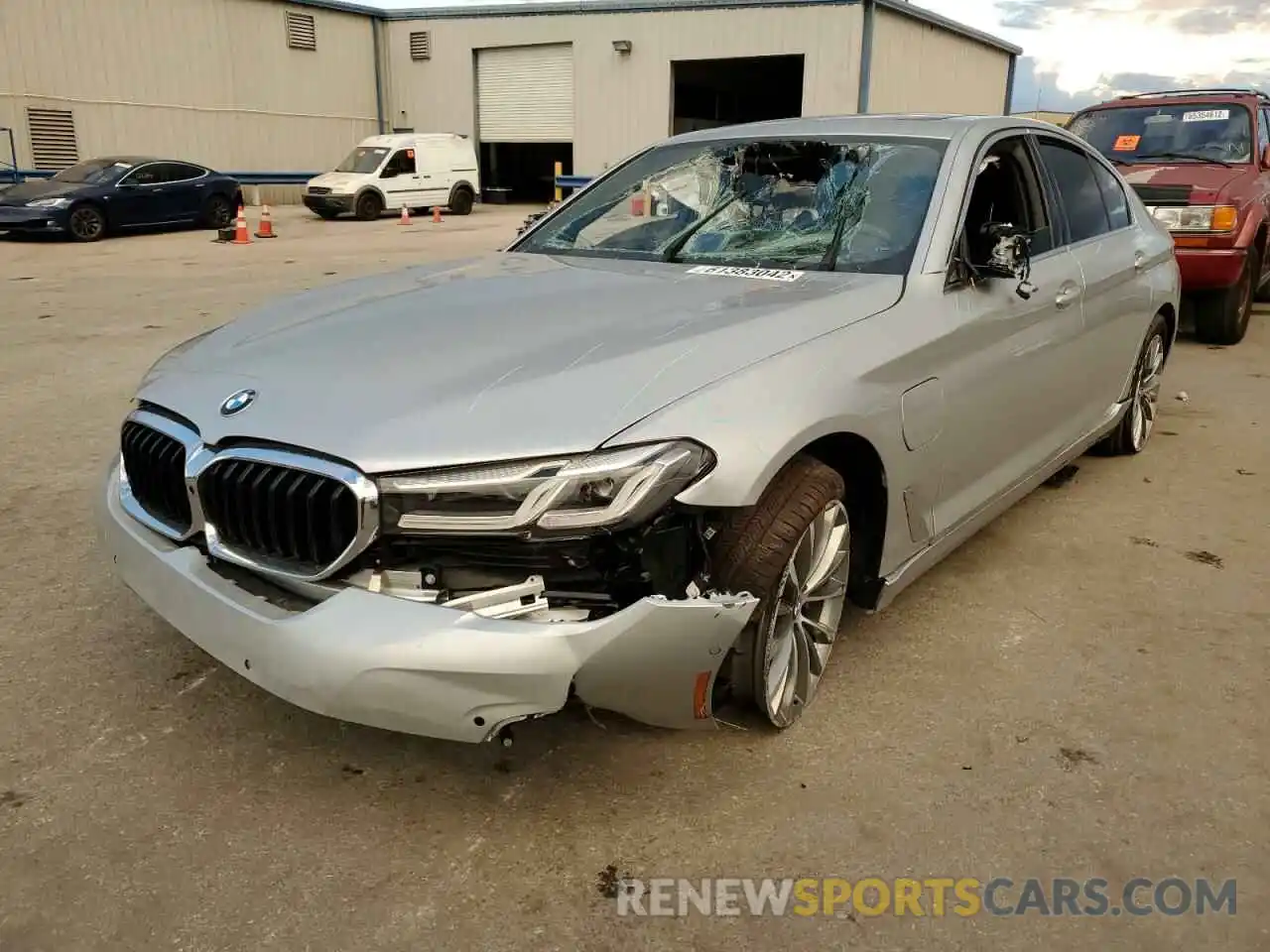 2 Photograph of a damaged car WBA13AG0XMCG11598 BMW 5 SERIES 2021