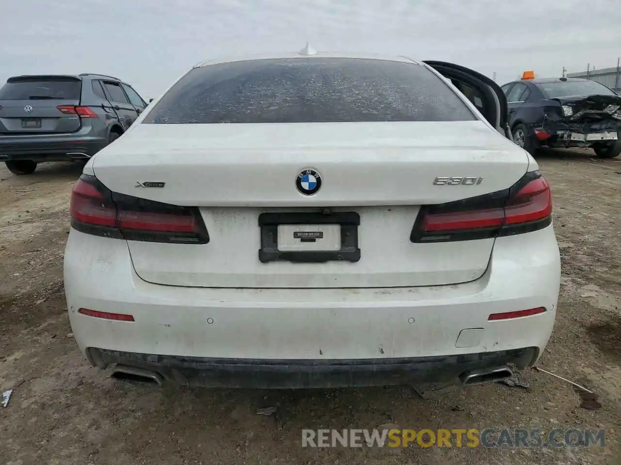 6 Photograph of a damaged car WBA13BJ00MWX25684 BMW 5 SERIES 2021