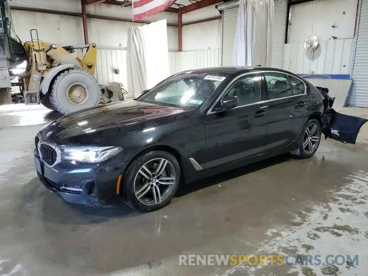 1 Photograph of a damaged car WBA13BJ01MCF14062 BMW 5 SERIES 2021
