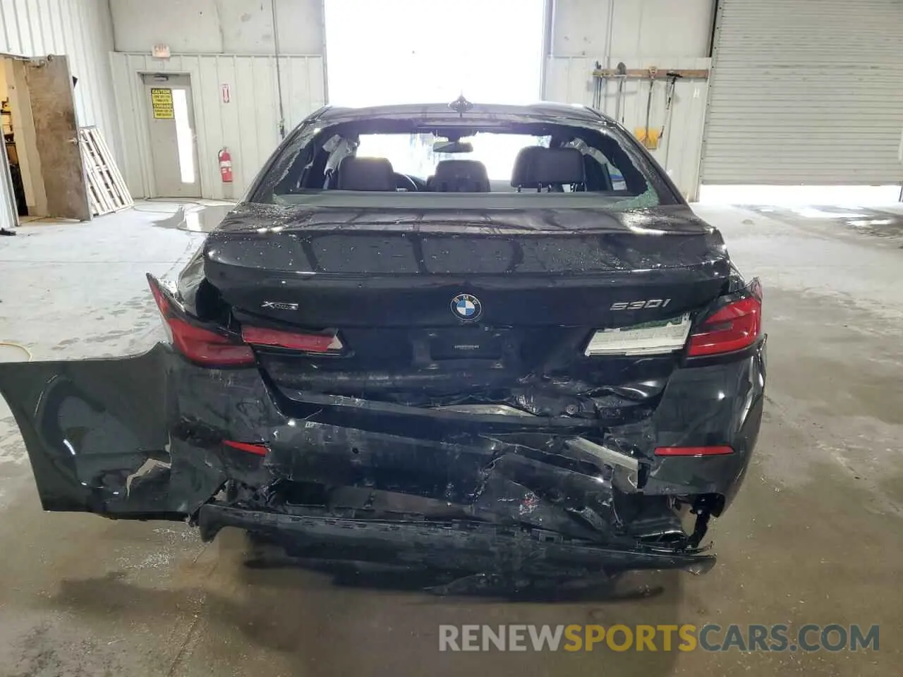 6 Photograph of a damaged car WBA13BJ01MCF14062 BMW 5 SERIES 2021