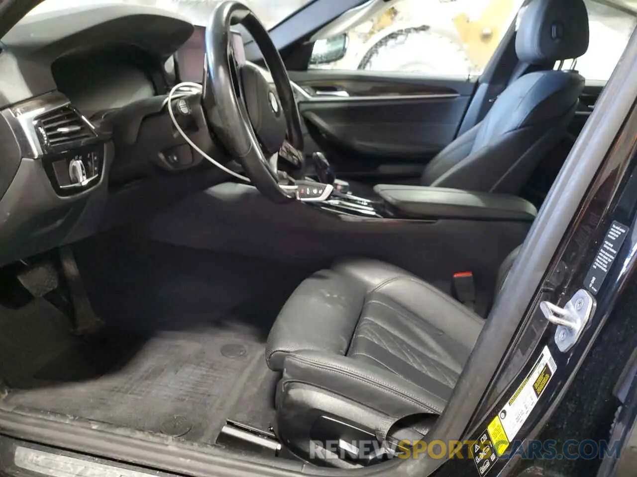 7 Photograph of a damaged car WBA13BJ01MCF14062 BMW 5 SERIES 2021