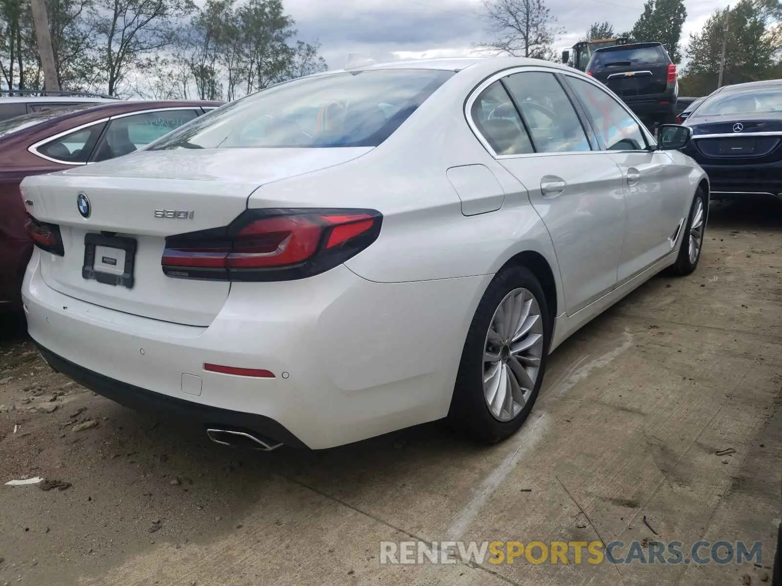 4 Photograph of a damaged car WBA13BJ01MCF95838 BMW 5 SERIES 2021