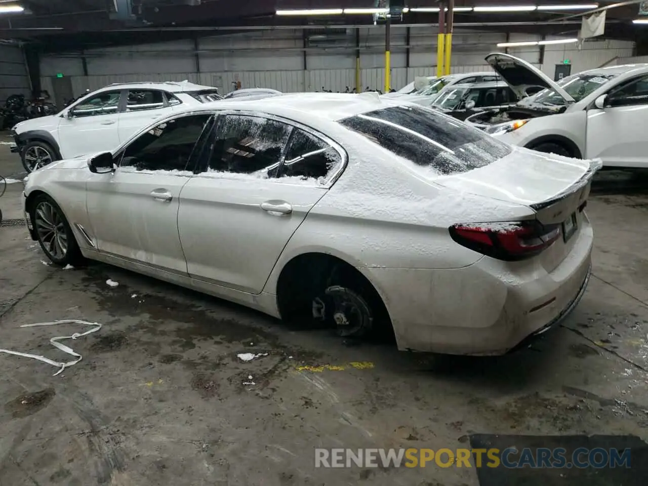2 Photograph of a damaged car WBA13BJ01MWW97376 BMW 5 SERIES 2021