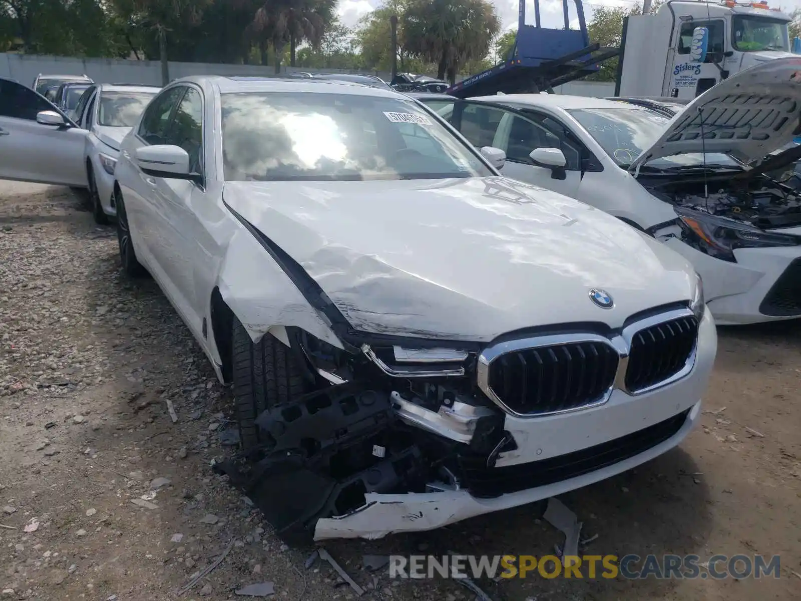 1 Photograph of a damaged car WBA13BJ01MWX01748 BMW 5 SERIES 2021