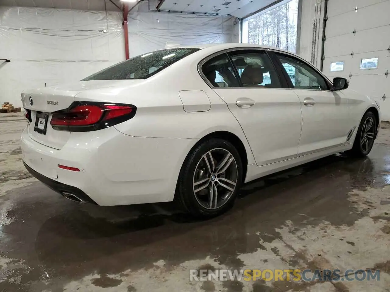 3 Photograph of a damaged car WBA13BJ02MWX13505 BMW 5 SERIES 2021