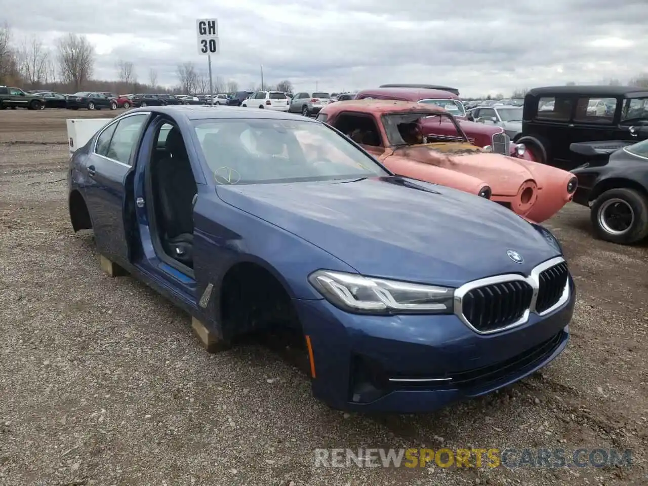 1 Photograph of a damaged car WBA13BJ03MWW93121 BMW 5 SERIES 2021