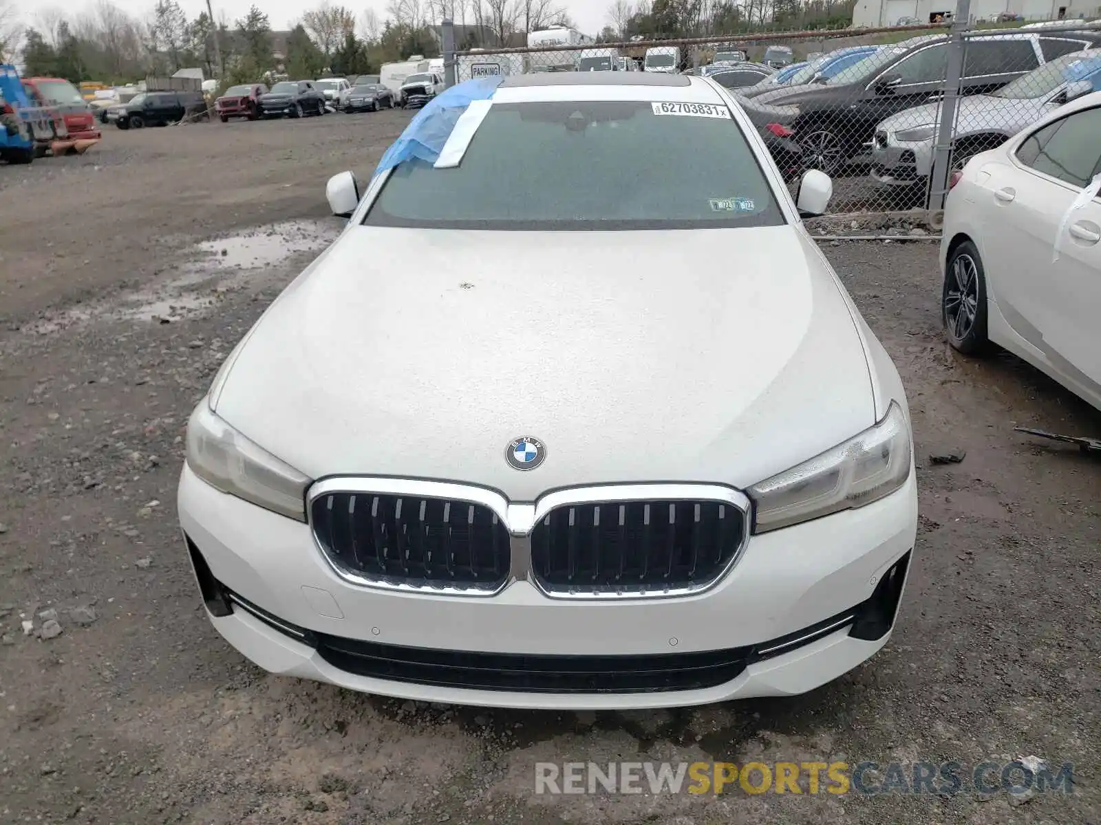 9 Photograph of a damaged car WBA13BJ03MWX00844 BMW 5 SERIES 2021