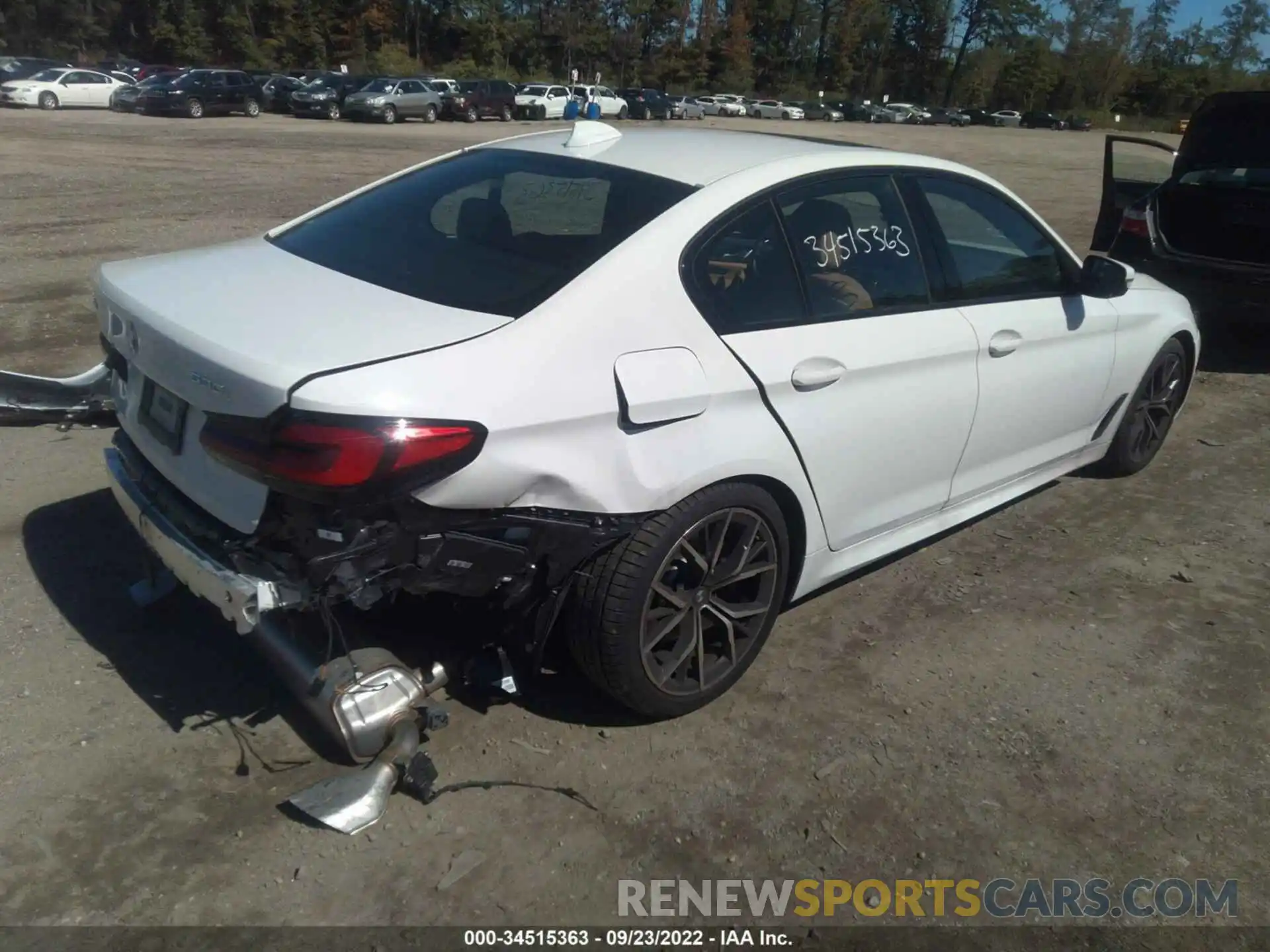 4 Photograph of a damaged car WBA13BJ04MWX22884 BMW 5 SERIES 2021