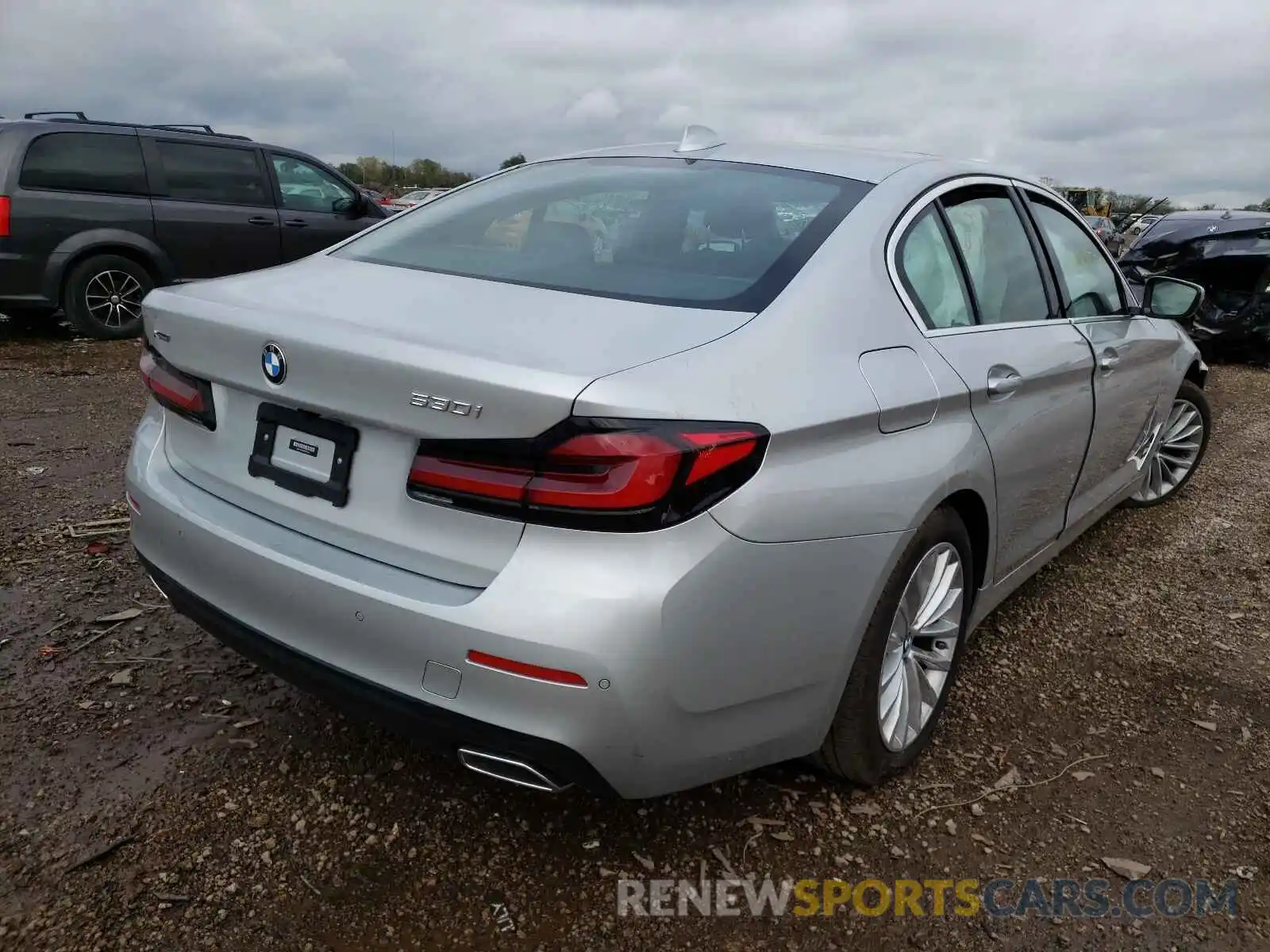 4 Photograph of a damaged car WBA13BJ05MWX32369 BMW 5 SERIES 2021