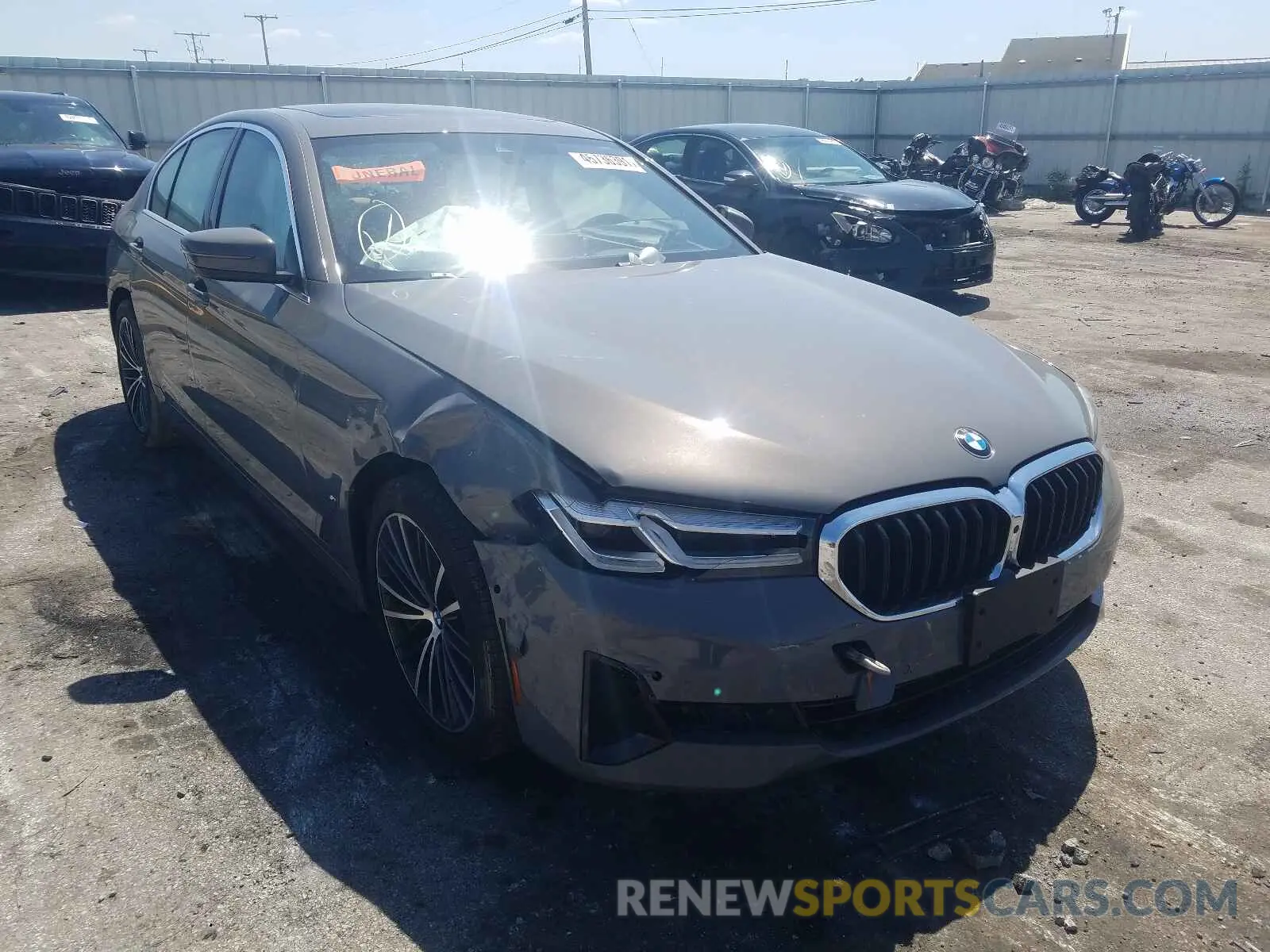 1 Photograph of a damaged car WBA13BJ07MCF53786 BMW 5 SERIES 2021