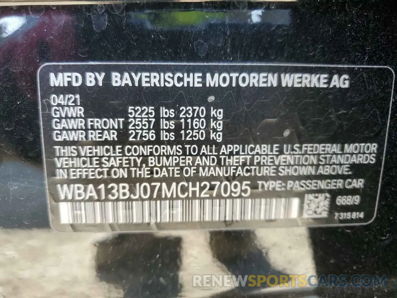 12 Photograph of a damaged car WBA13BJ07MCH27095 BMW 5 SERIES 2021