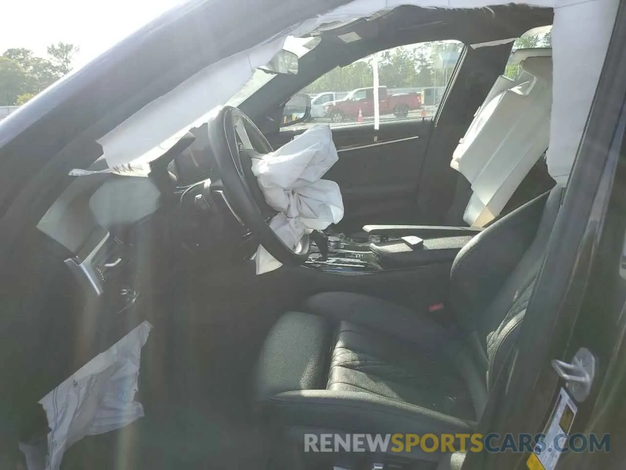 7 Photograph of a damaged car WBA13BJ08MWW96385 BMW 5 SERIES 2021