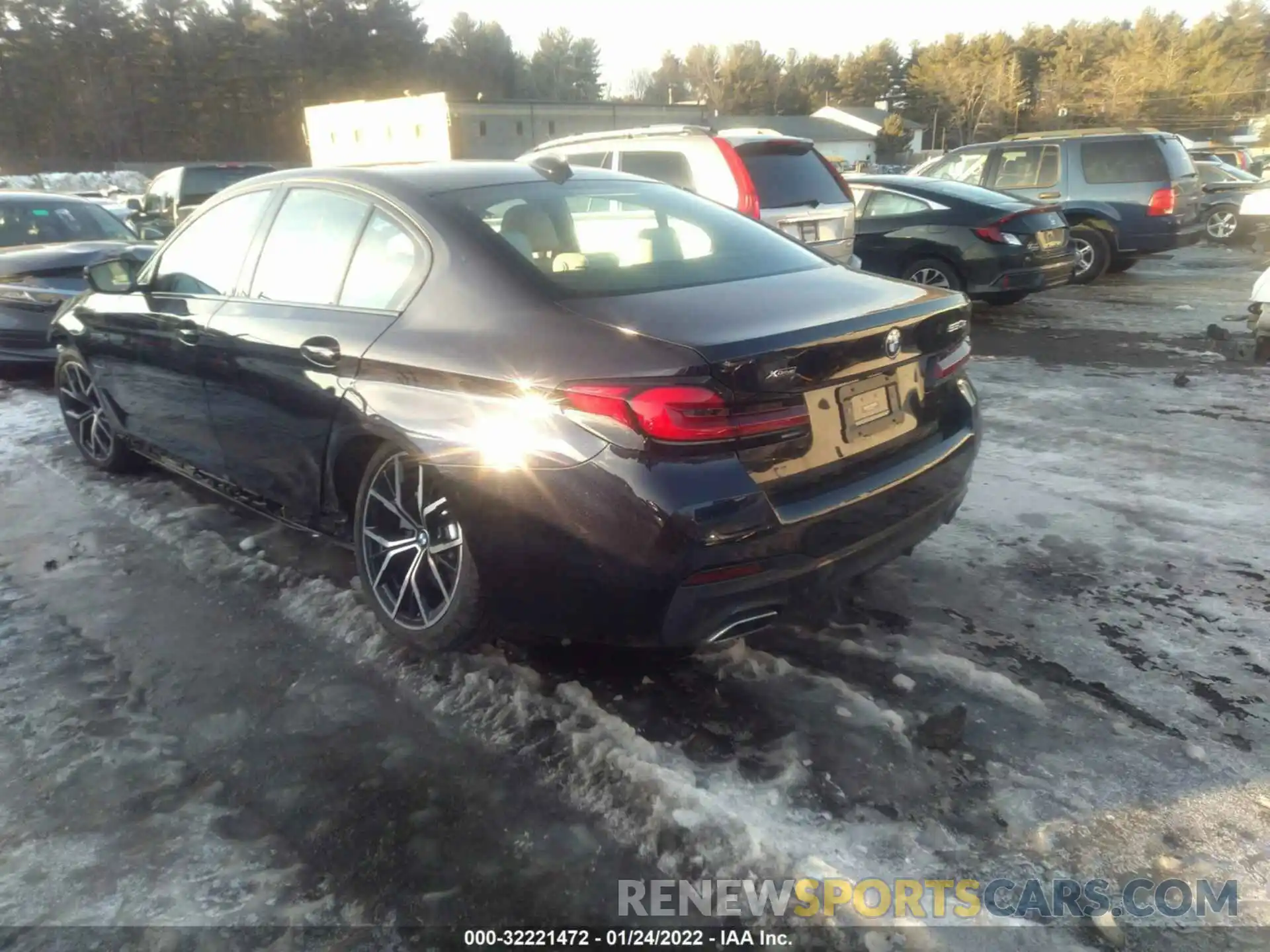 3 Photograph of a damaged car WBA33AG08MCH18917 BMW 5 SERIES 2021