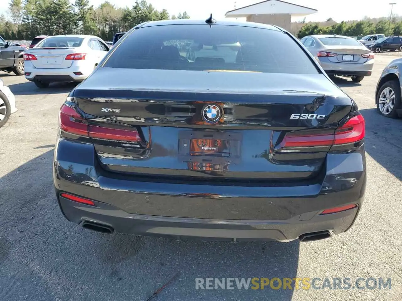 6 Photograph of a damaged car WBA33AG09MCF93586 BMW 5 SERIES 2021