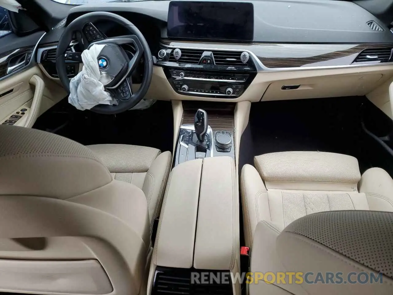8 Photograph of a damaged car WBA53BH00MCF15209 BMW 5 SERIES 2021