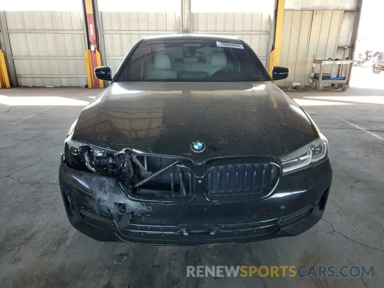 5 Photograph of a damaged car WBA53BH01MCF73992 BMW 5 SERIES 2021
