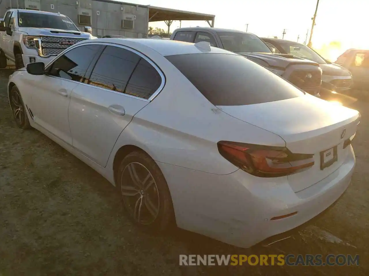 2 Photograph of a damaged car WBA53BH01MWX27354 BMW 5 SERIES 2021