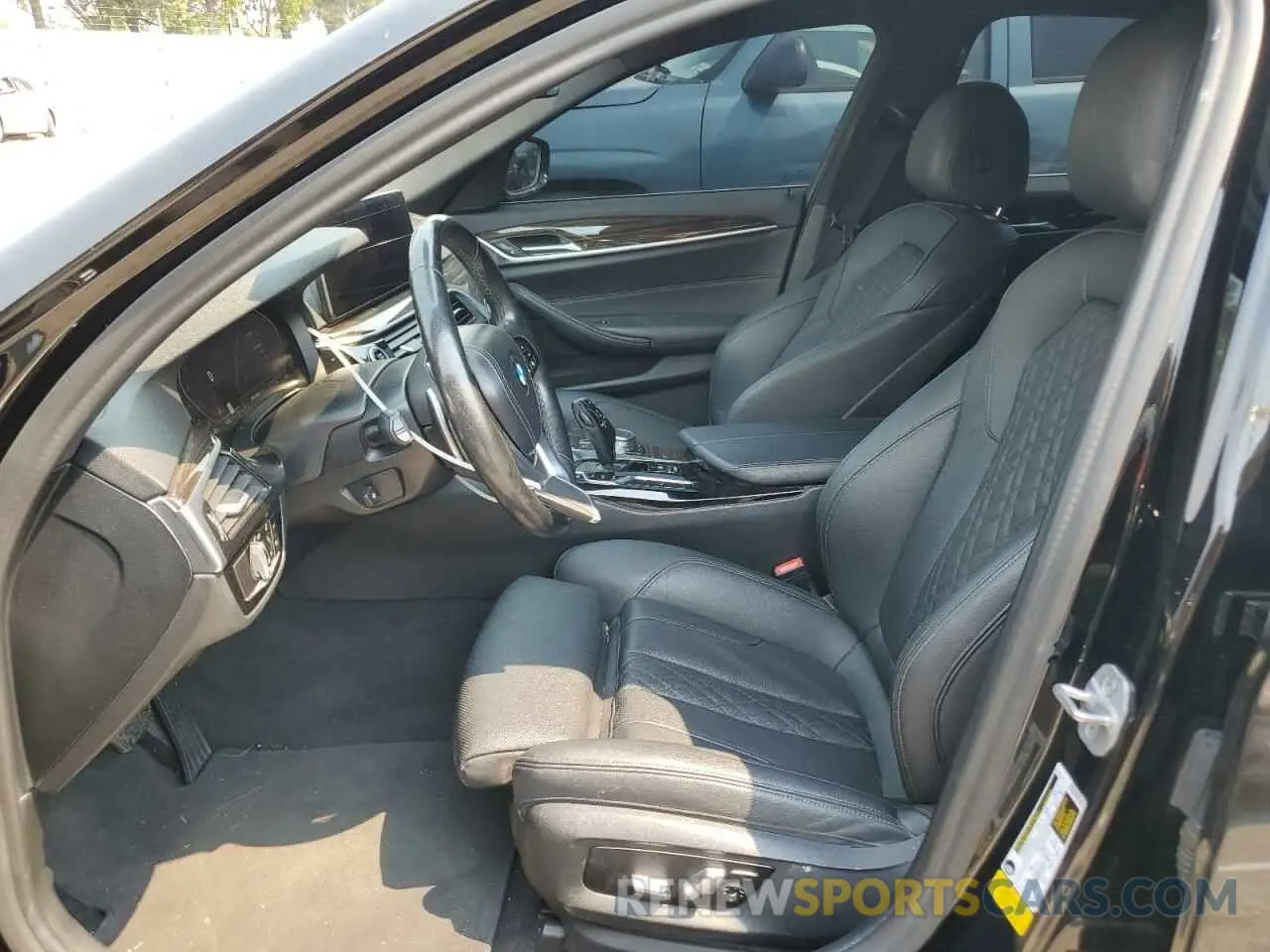 7 Photograph of a damaged car WBA53BH03MCF62914 BMW 5 SERIES 2021
