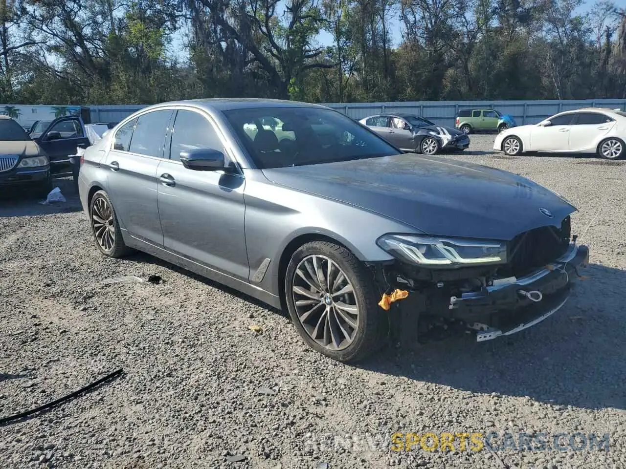 4 Photograph of a damaged car WBA53BH06MWX21033 BMW 5 SERIES 2021