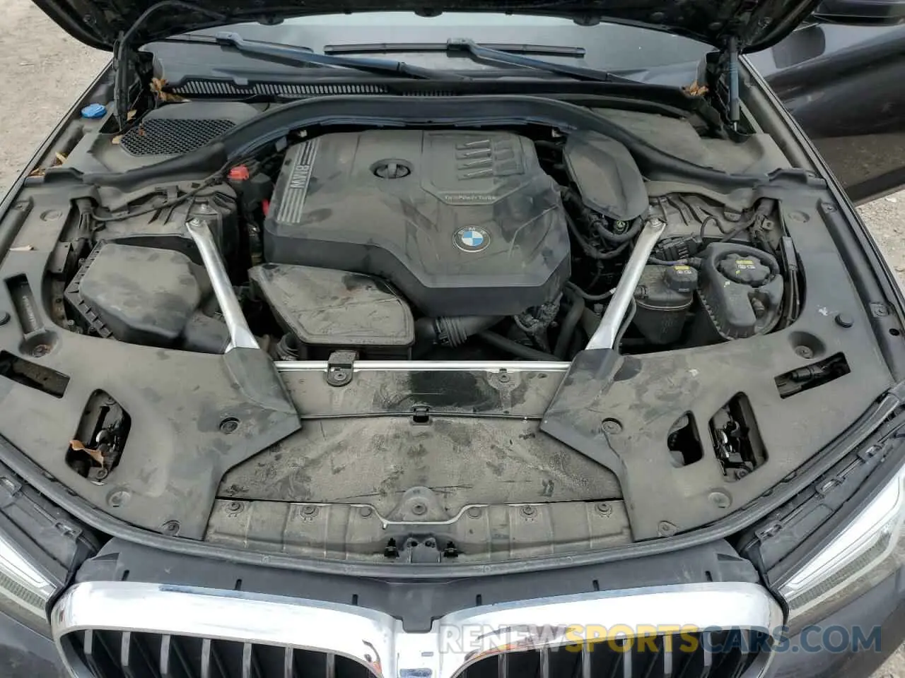 11 Photograph of a damaged car WBA53BH08MWW96605 BMW 5 SERIES 2021