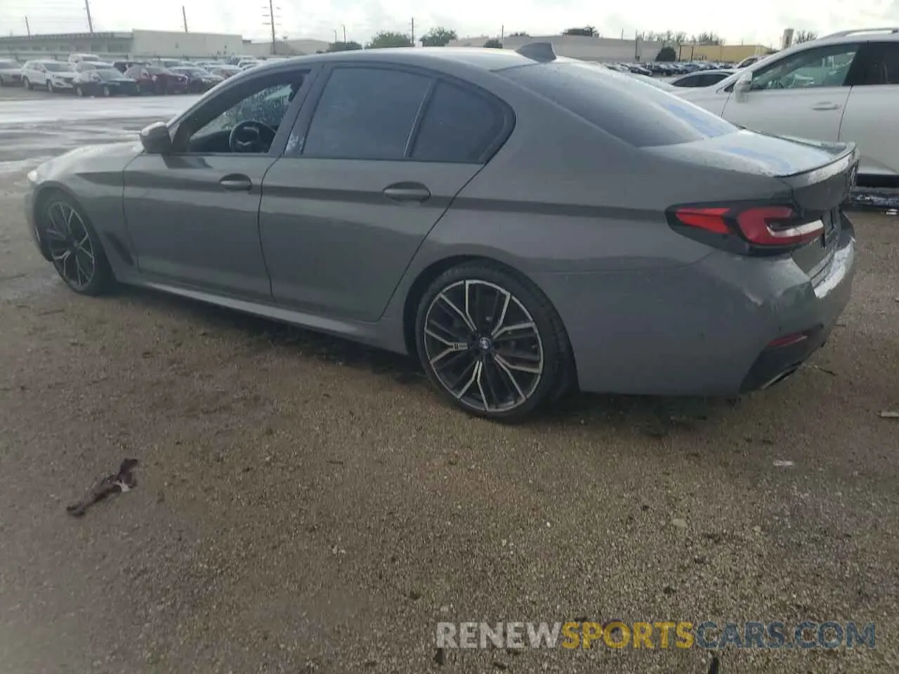 2 Photograph of a damaged car WBA53BH09MCF10333 BMW 5 SERIES 2021