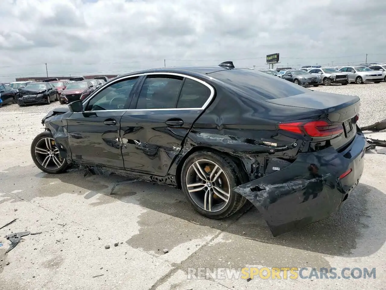 2 Photograph of a damaged car WBA53BH09MWX00757 BMW 5 SERIES 2021